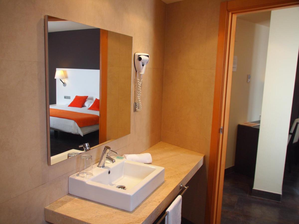 Hotel Can Batiste - Housity
