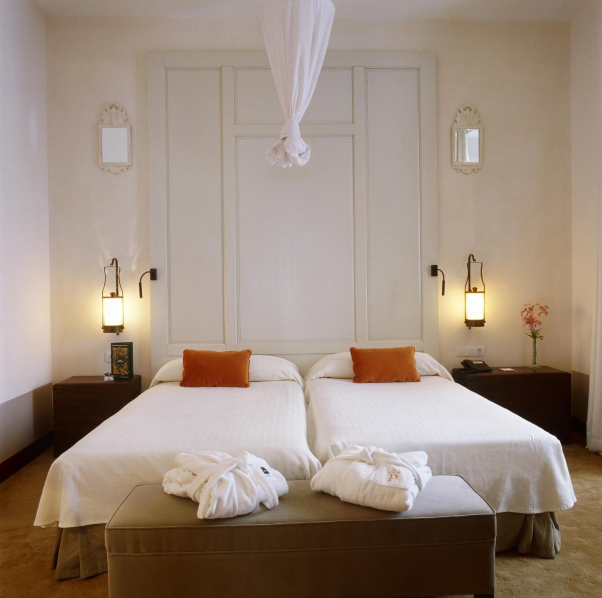 Cama o camas de una habitación en Parador de La Granja