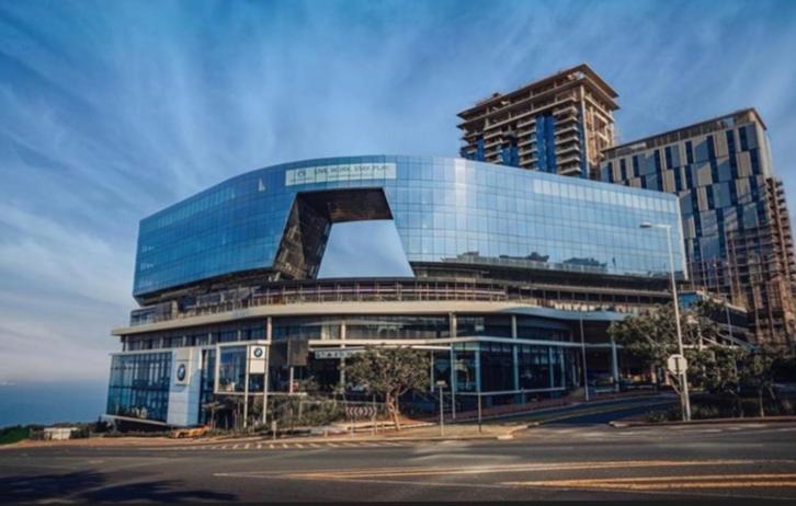 Suitetrails - Umhlanga Arch - Ocean Views, Queen size bed plus free wifi