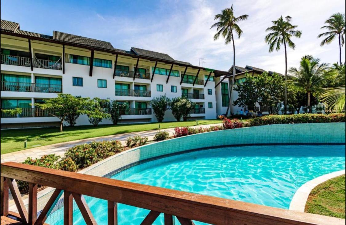 Beach Class Resort 2 quartos Muro Alto BMS - Housity