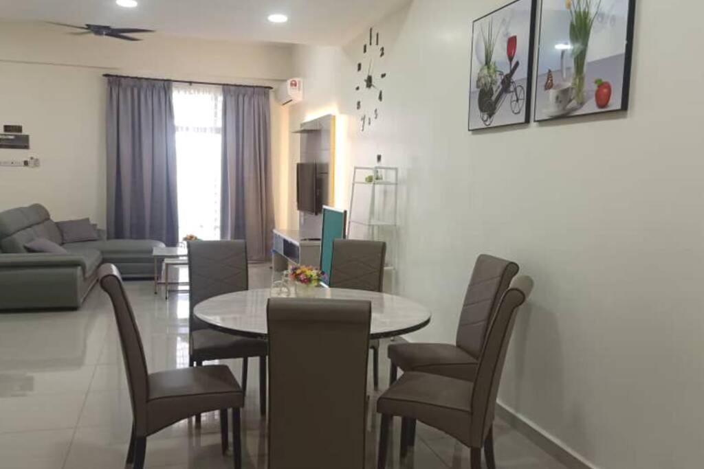 KS 80 Homestay (15pax)4R3B ~WiFi~ near Jetty - Housity