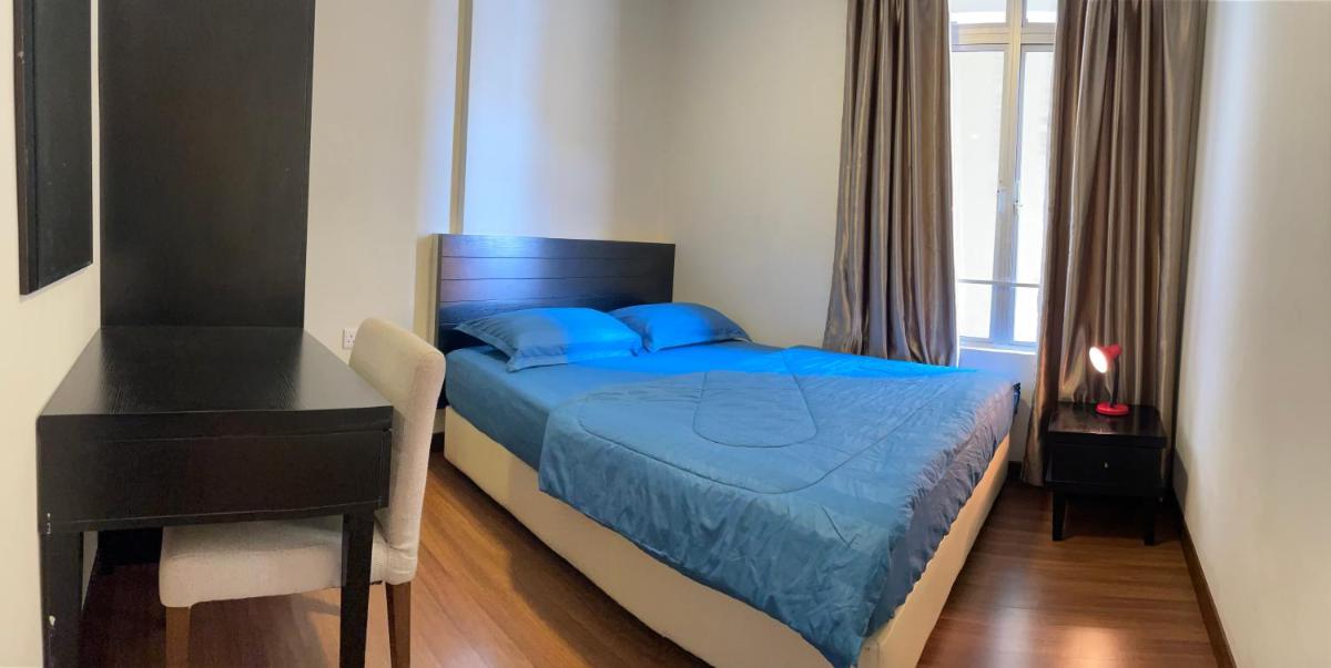 Homestay 3 rooms suite Apartment 8-10pax at Amari Villa Bukit Katil, Ayer Keroh Melaka - Hizvo