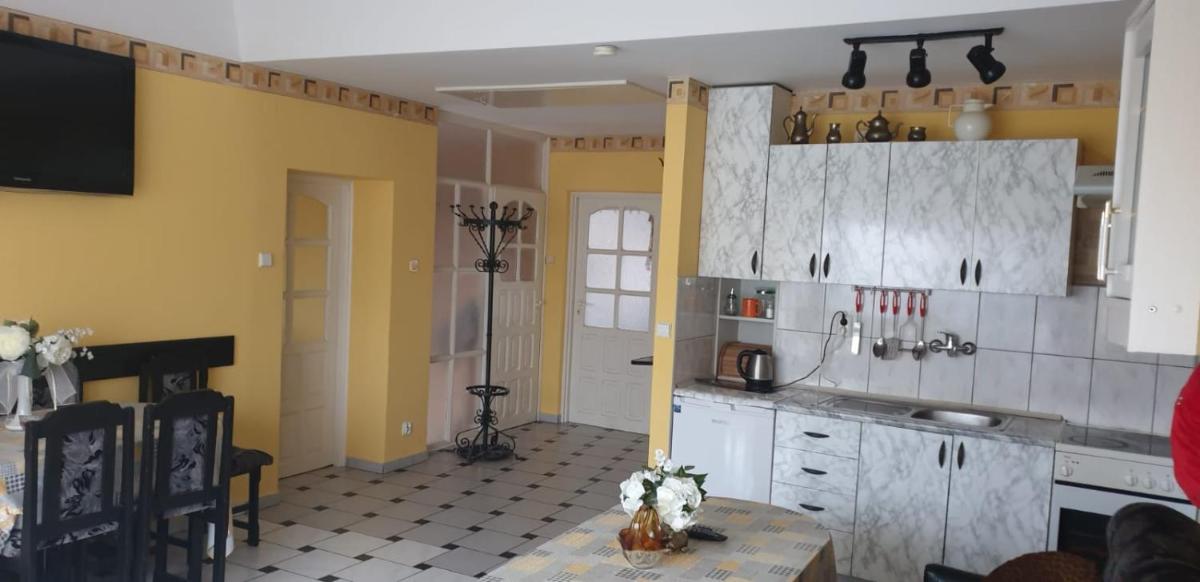 Pokoje Gościnne Max - Housity