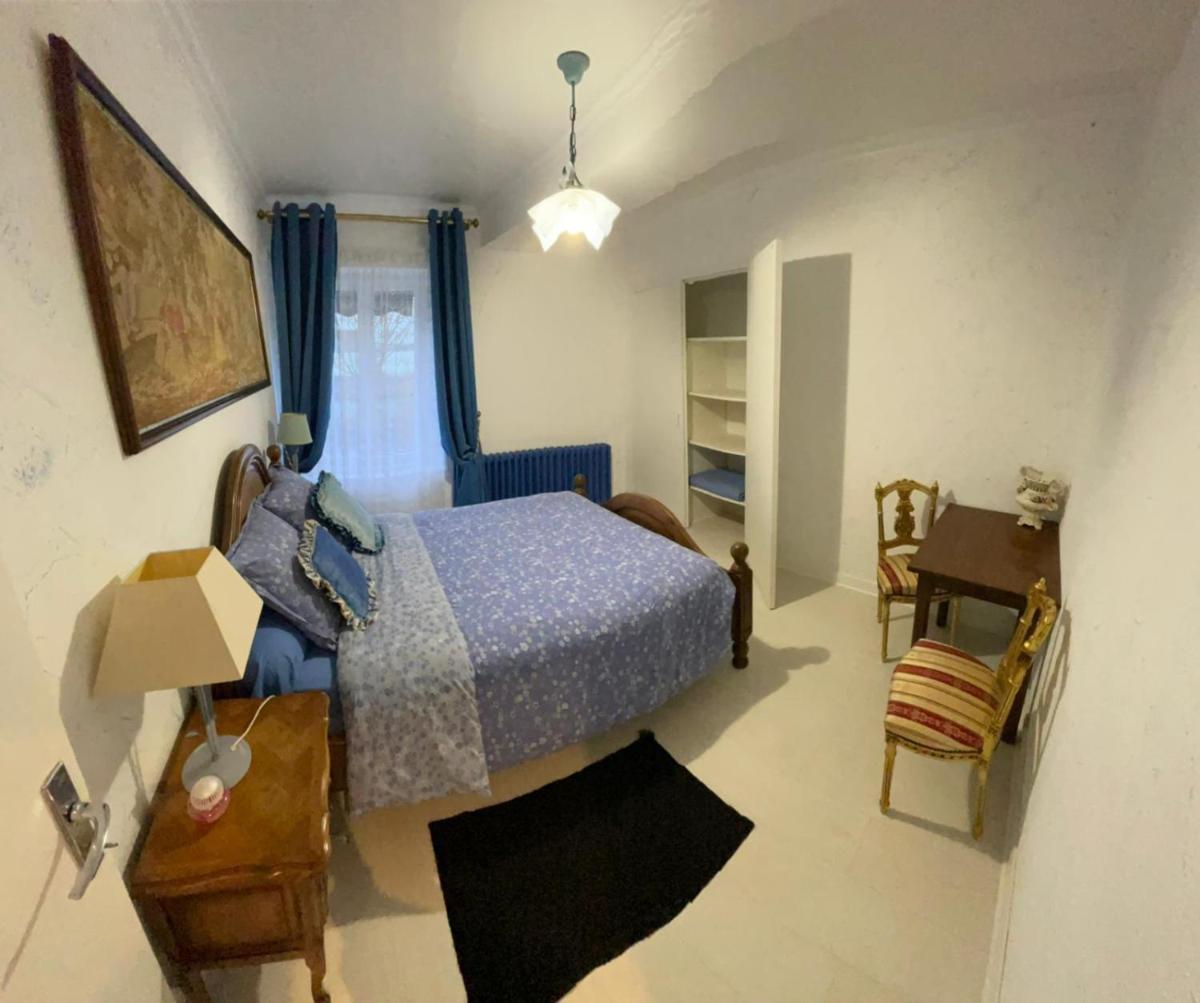 Chambres d'hôtes et Gîte Delia - Housity