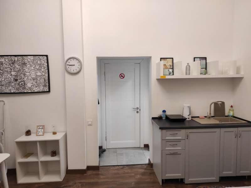 Valova 13, small studio - Housity