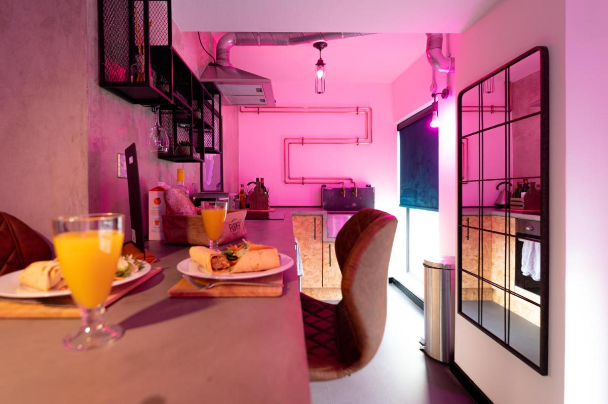 31A Urban Stays - Housity