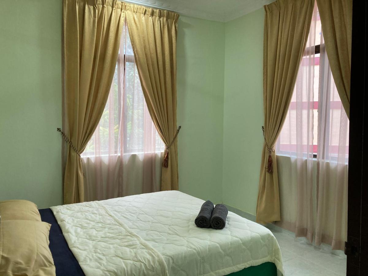 Hanna Homestay Kangar - Housity