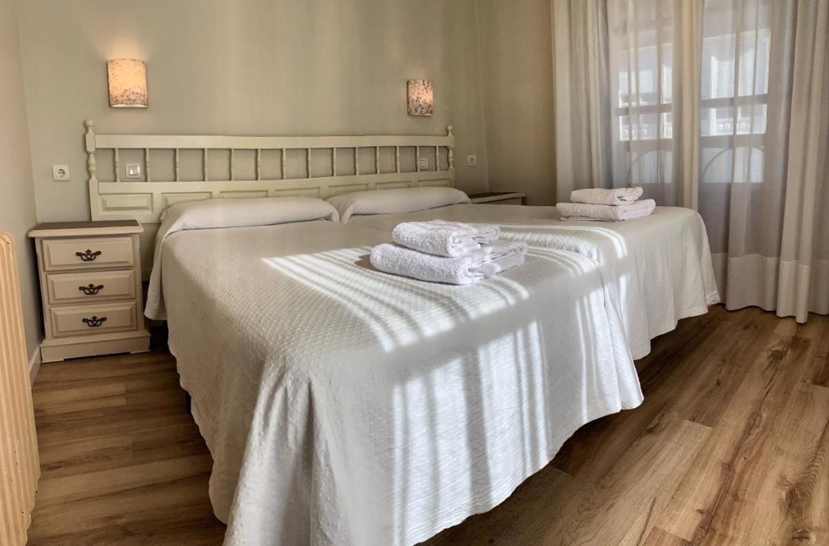 Hostal Restaurante Méndez - Housity
