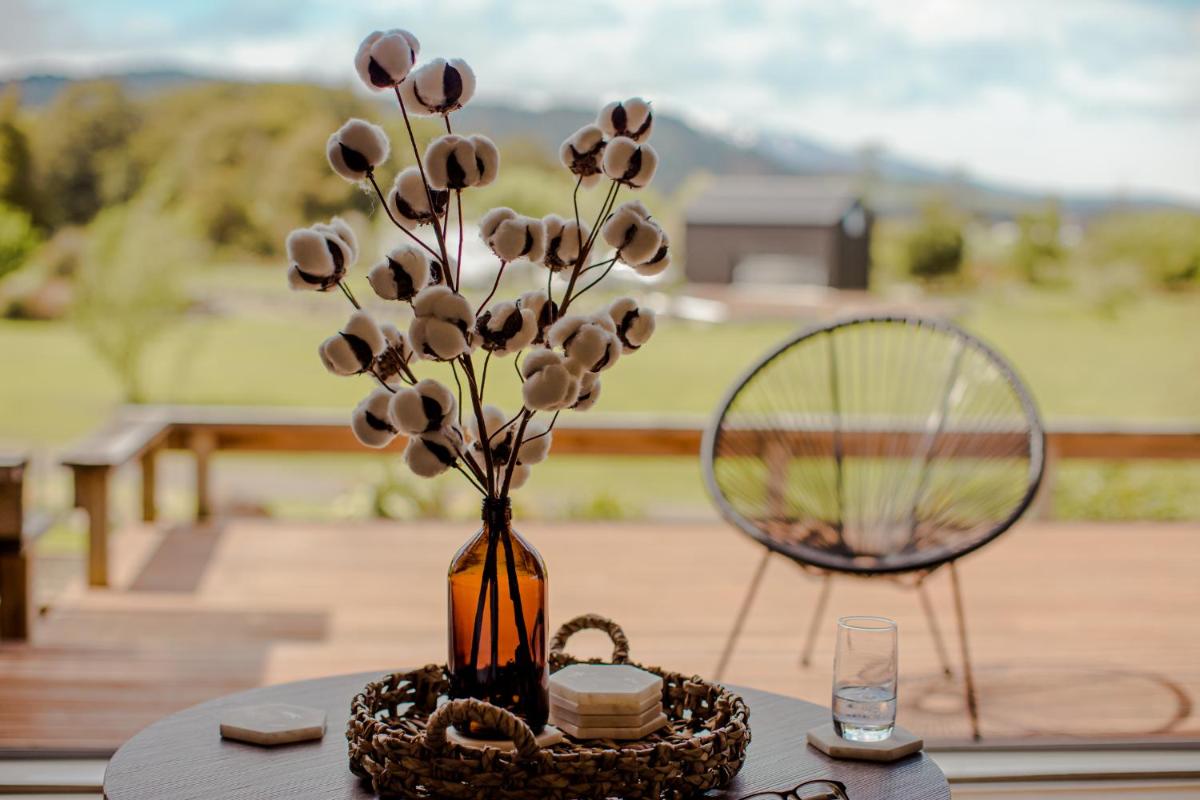 Mountain Glass - Ohakune Holiday Home - Housity