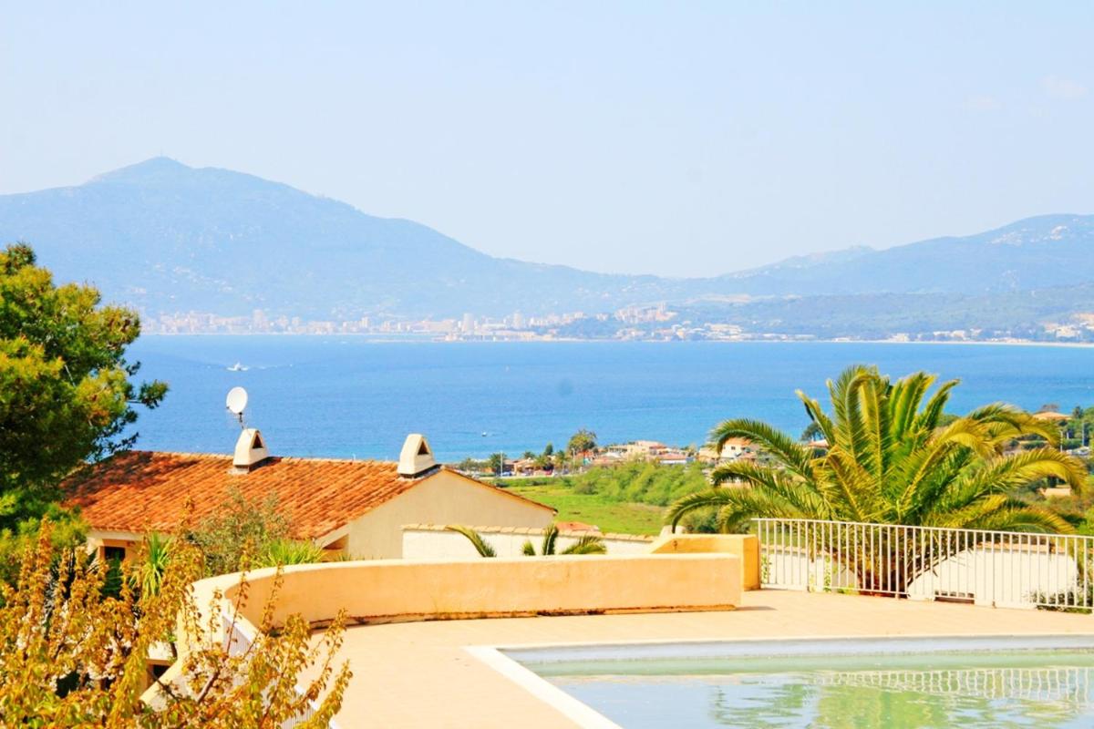 Appartement charmant avec piscine à Porticcio - 32 m² - Housity