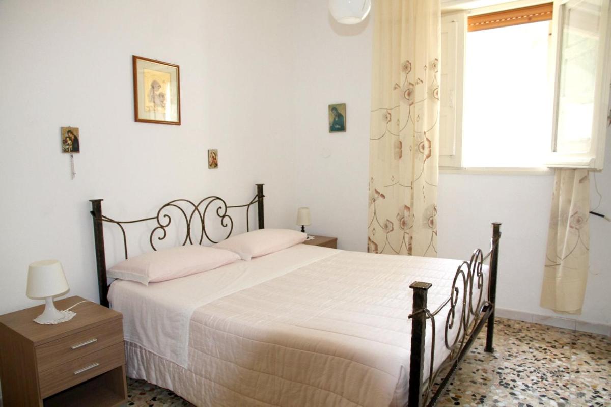 2 bedrooms appartement with enclosed garden at Torre Guaceto 1 km away from the beach - Housity