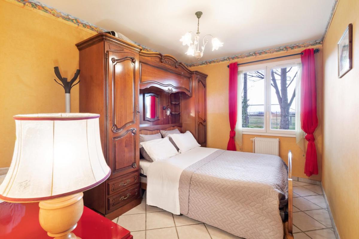 Maison chaleureuse Saint Cyr sur le Rhone - Housity