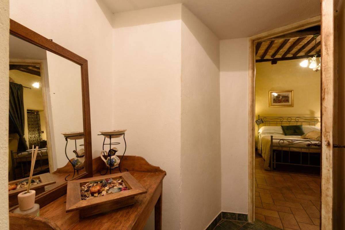 Suitetrails - 4 bedrooms house with wifi at Montalcino