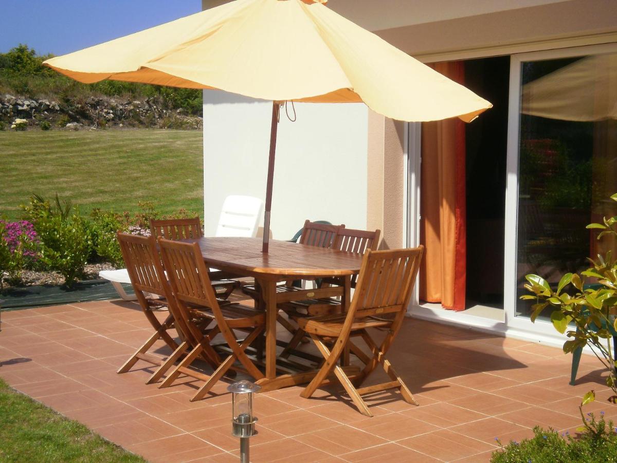 Maison accueillante avec vue sur la mer a Plougrescant - Housity