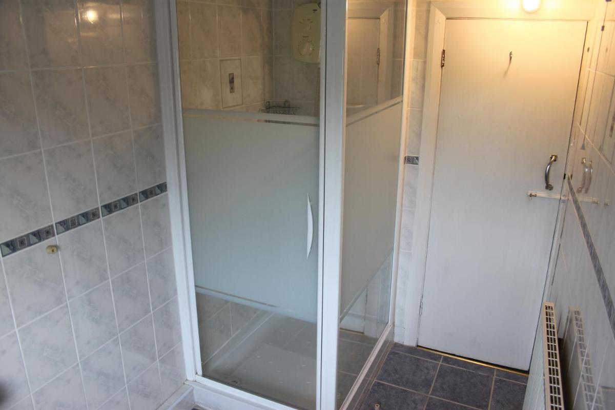 Ingon Bank Farm Bed And Breakfast - Housity