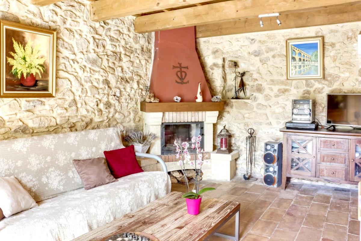 Suitetrails - Maison d'une chambre avec piscine partagee terrasse amenagee et wifi a Pougnadoresse