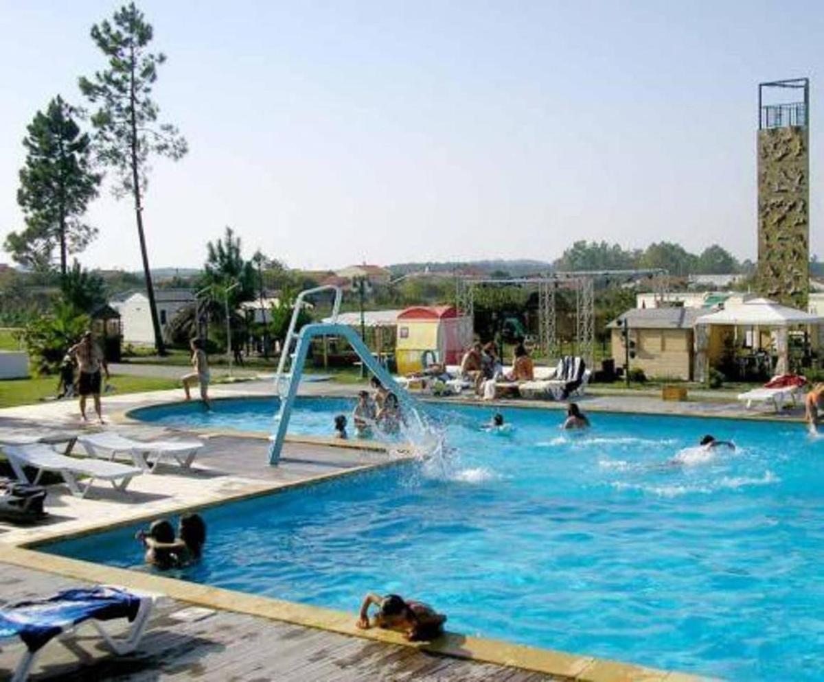 Bungalow with Shared Pool in Pataias + 30 m² + Pool - Housity
