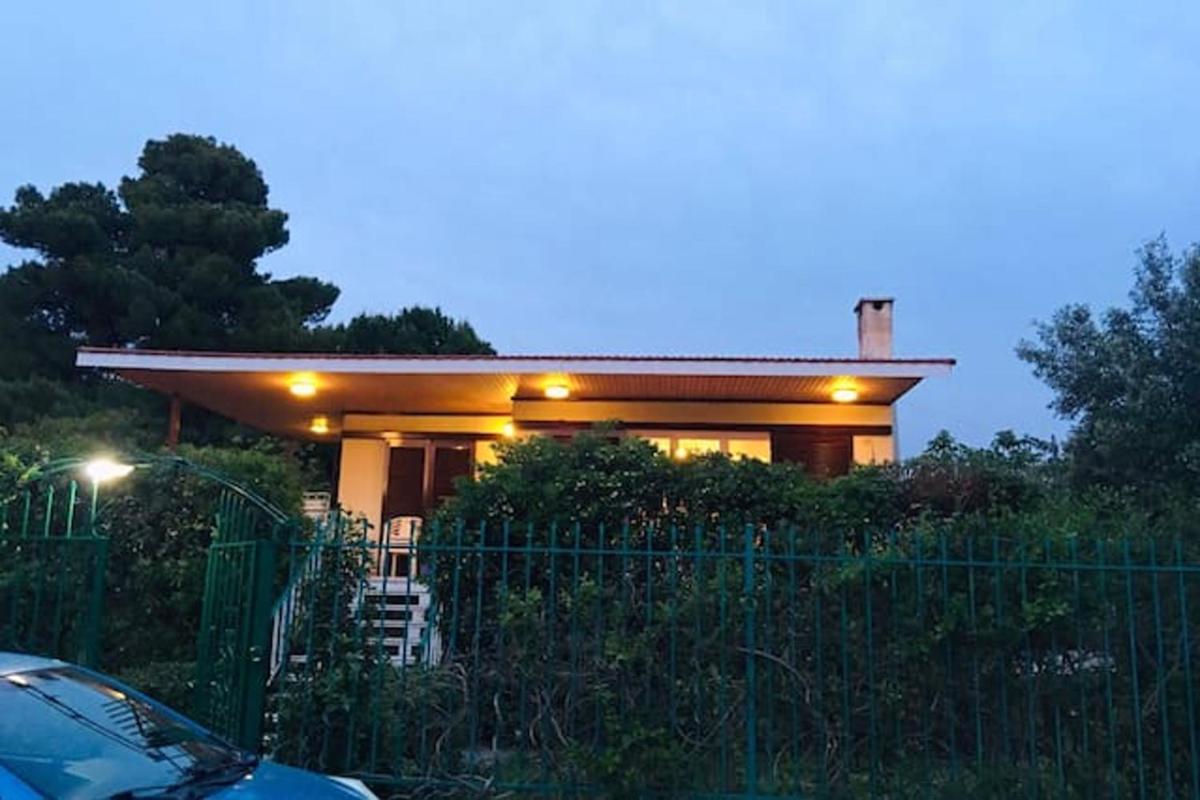 Charming Apartment in Dilesi with Private Garden, 60 m². - Housity
