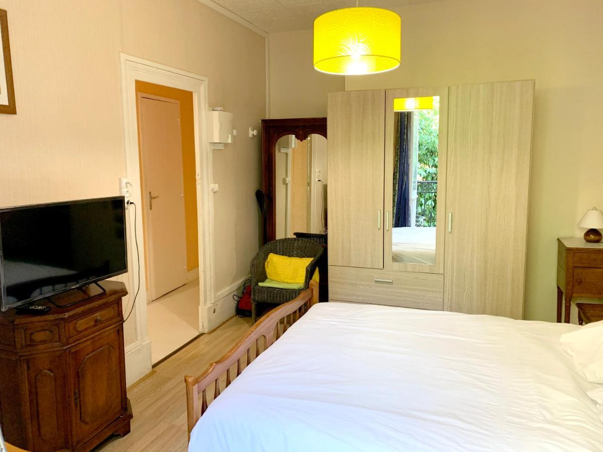 Appartement cosy à Néris-les-Bains, 20 m², balcon avec vue - Housity