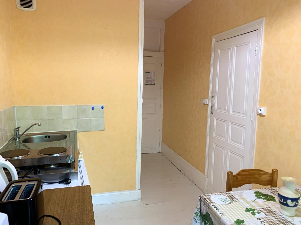 Appartement cosy à Néris-les-Bains, 20 m², balcon avec vue - Housity
