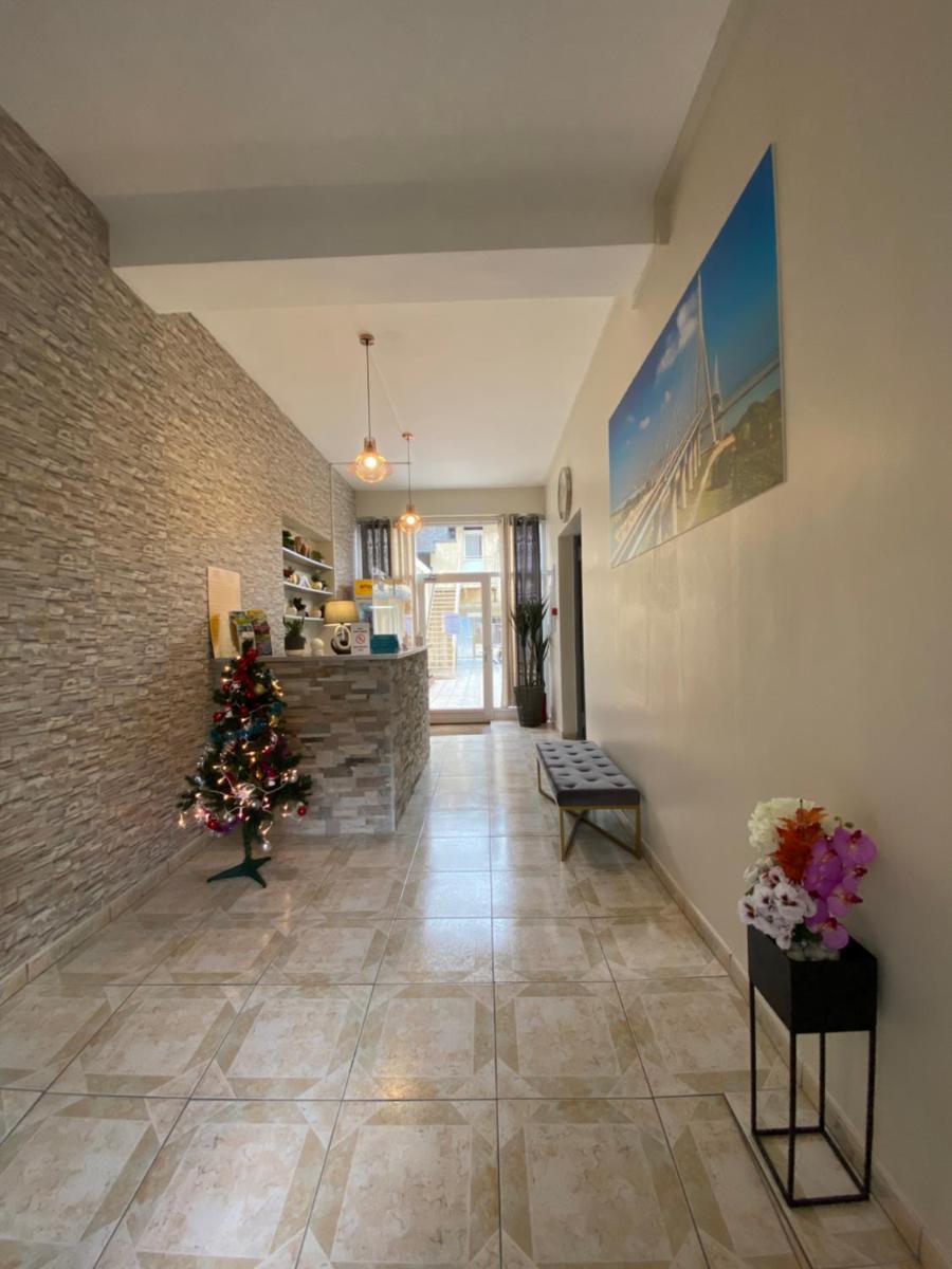 Hotel de Normandie - Housity