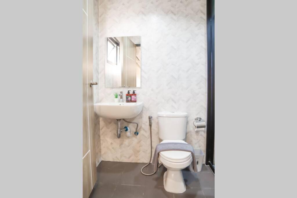 Brand-new Aewmai Pool Villa&Promotion◆byน้องมังคุด - Housity