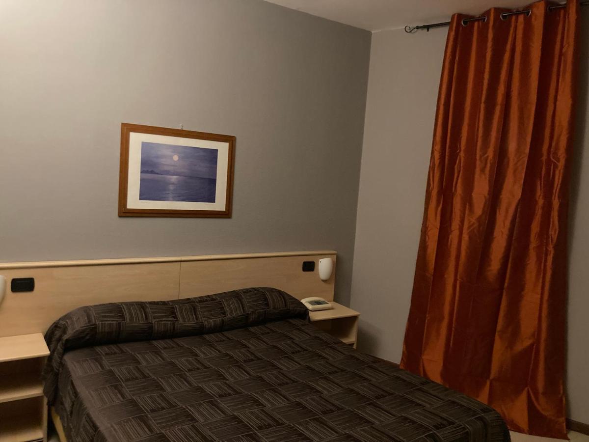 Hotel Ginepro - Housity