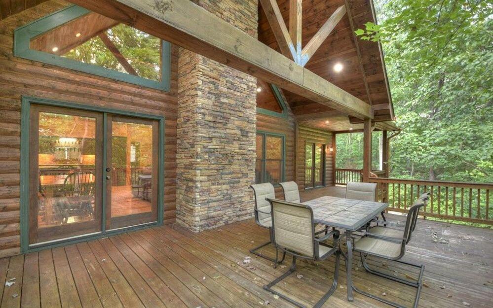 Dogwood Retreat - GREAT FAMILY RETREAT TIME IN THE NORTH GEORGIA MOUNTAINS OF BLUE RIDGE - Housity