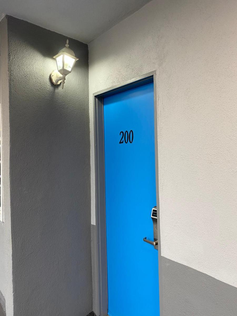 Sandman Motel - Housity