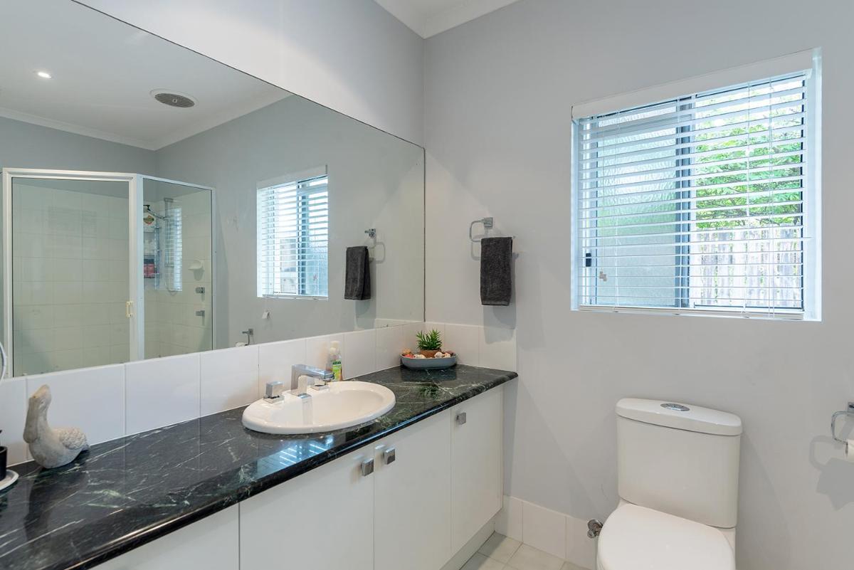 Privacy on Ti Tree - Housity