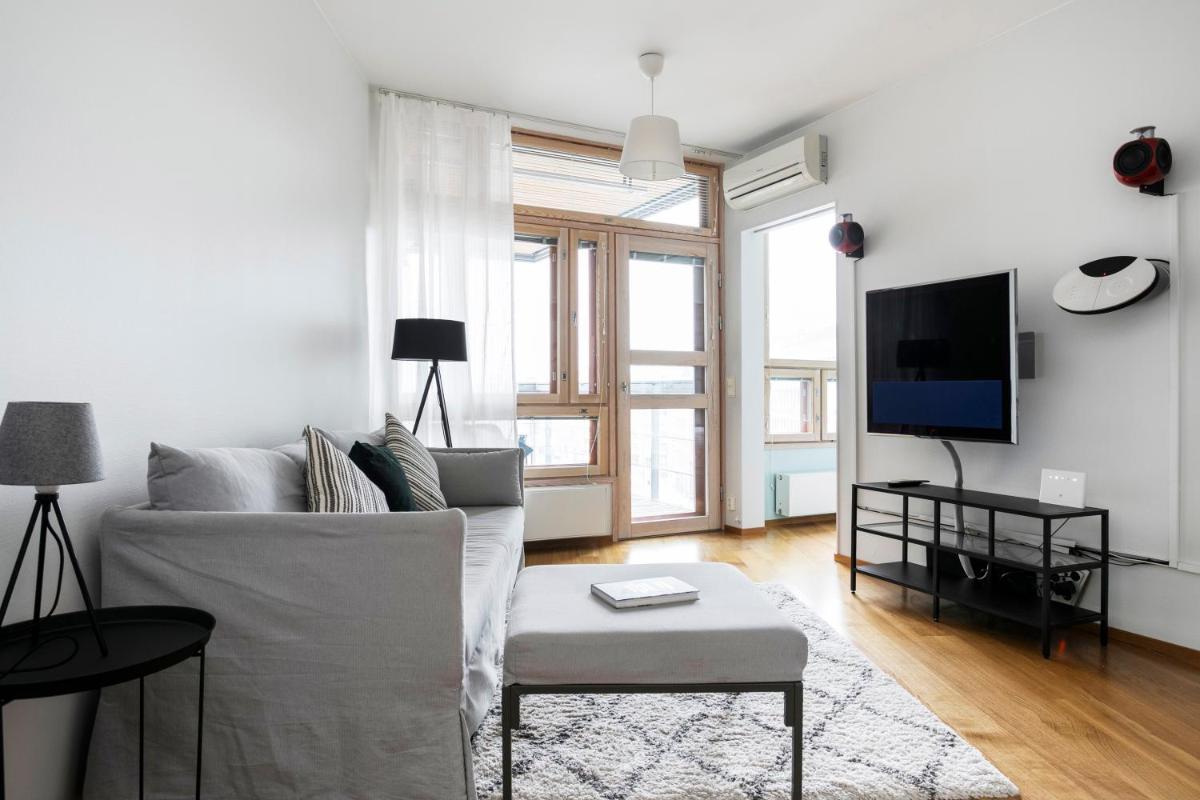 2ndhomes Luxury Kamppi Center Apartment with Spa and Terrace - Housity