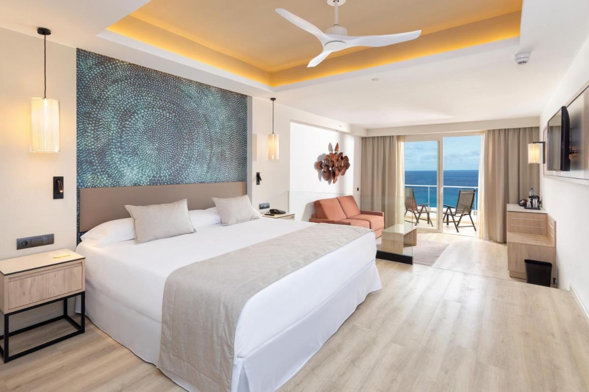 Cama o camas de una habitación en Hotel Riu Palace Jandia