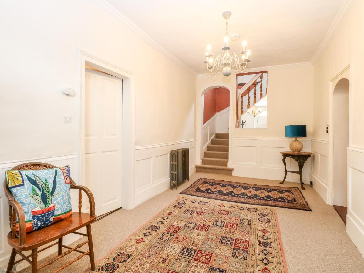 Enterprise House - Housity