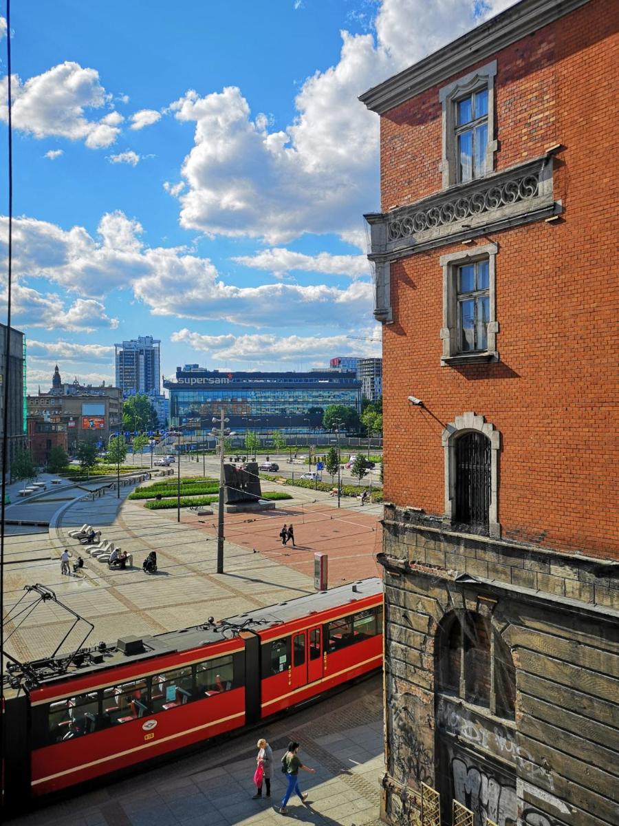 Rynek 7 - Housity