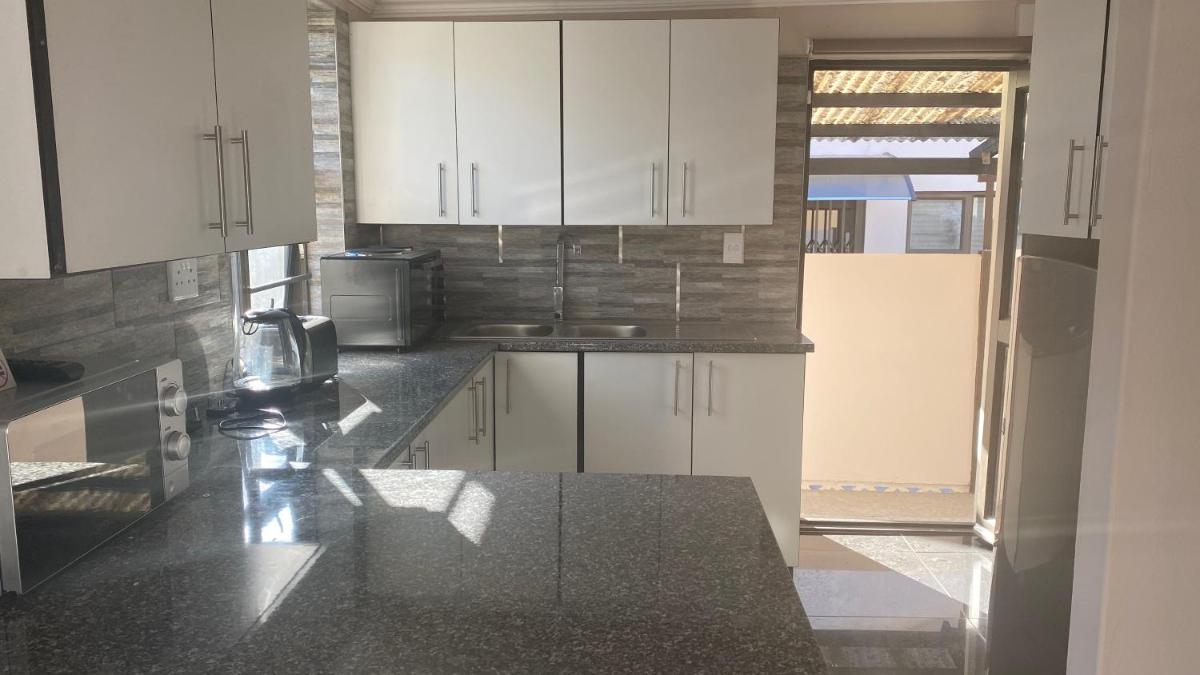 Guest House on Keam - Housity