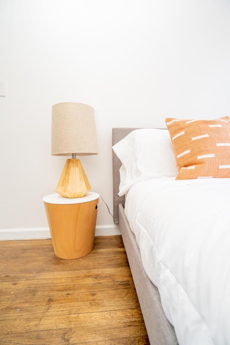 7th Ave 30 Day Stays - Housity