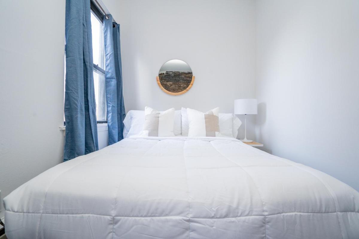 7th Ave 30 Day Stays - Housity
