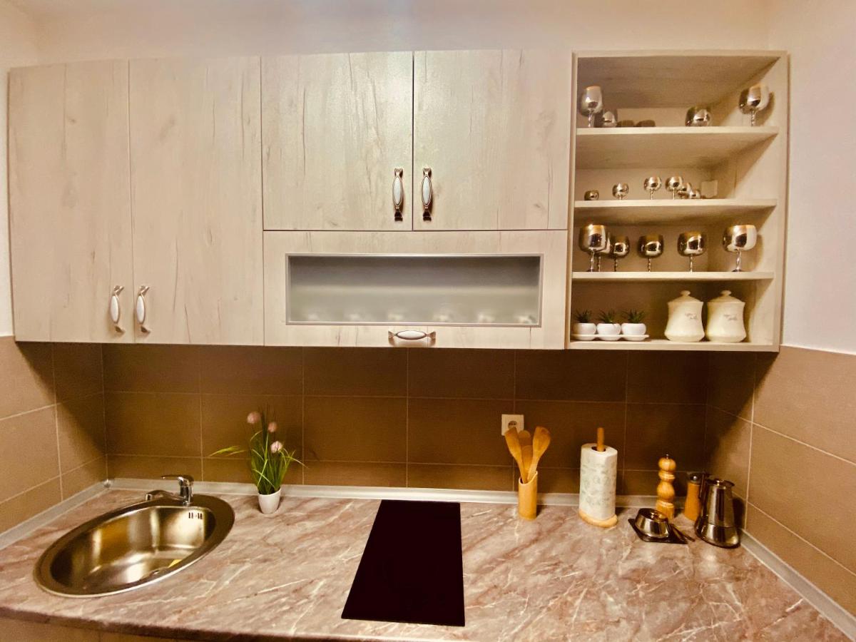 Ana Luxury Apartment **** - Housity