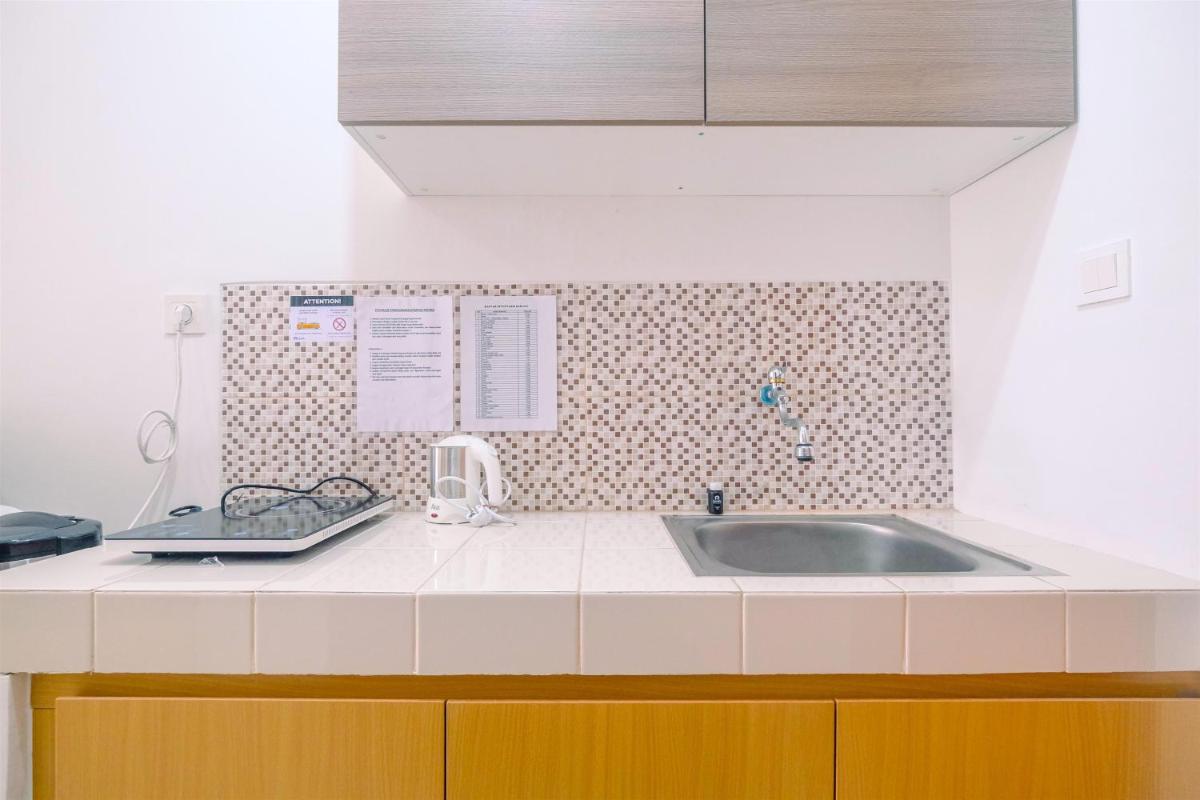 Compact and Relaxing Studio at Dave Apartment By Travelio - Housity