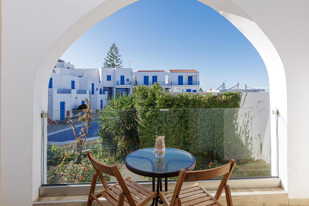 Suitetrails - Kasteli Studios & Apartments