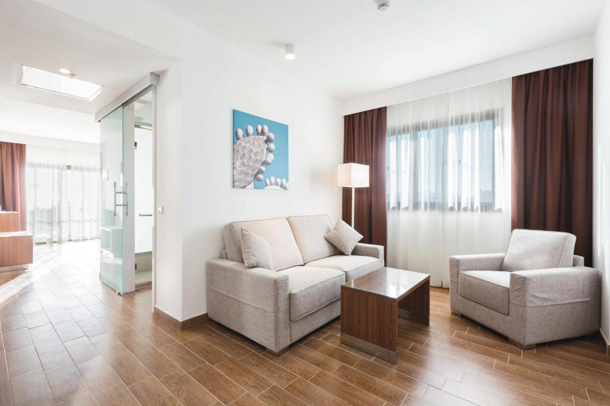 Zona de estar de Hotel Riu Bravo - 0'0 All Inclusive