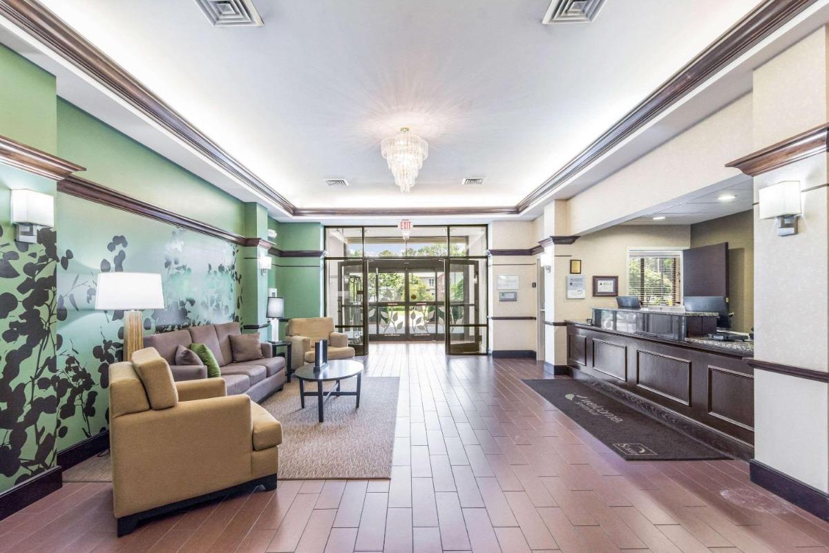 Sleep Inn & Suites Smithfield near I-95 - Housity