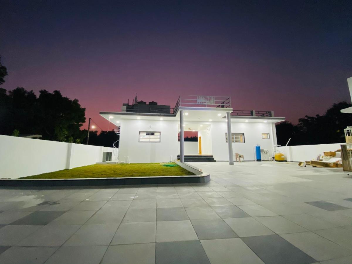 Villa Hillside - Housity