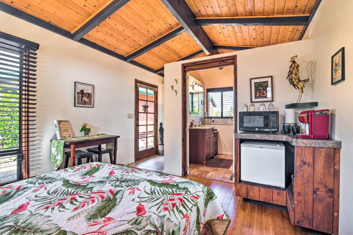 Cozy Volcano Studio with Phenomenal Rainforest Views - Housity