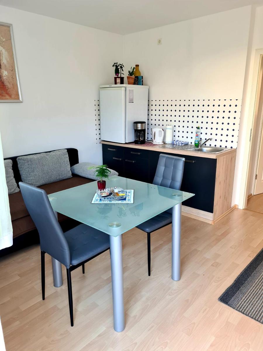 Evi's Apartment - Housity