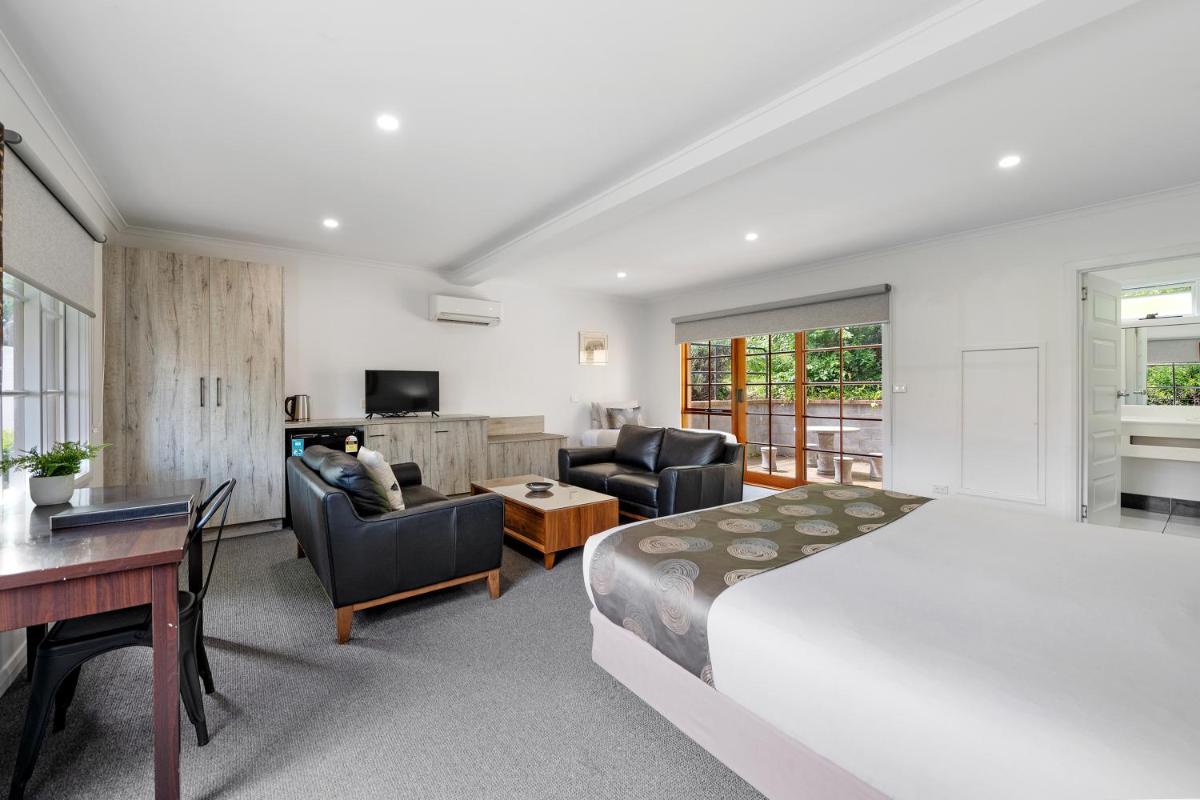 Hideaway on George - Housity