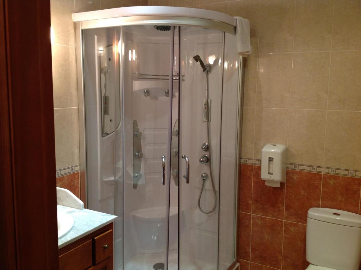 Hotel Julio - Housity