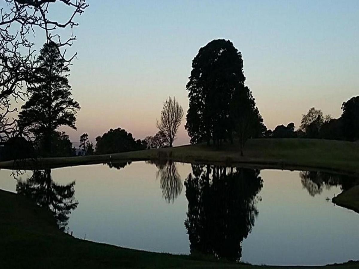 Duncountry Victoria Country Club - Housity