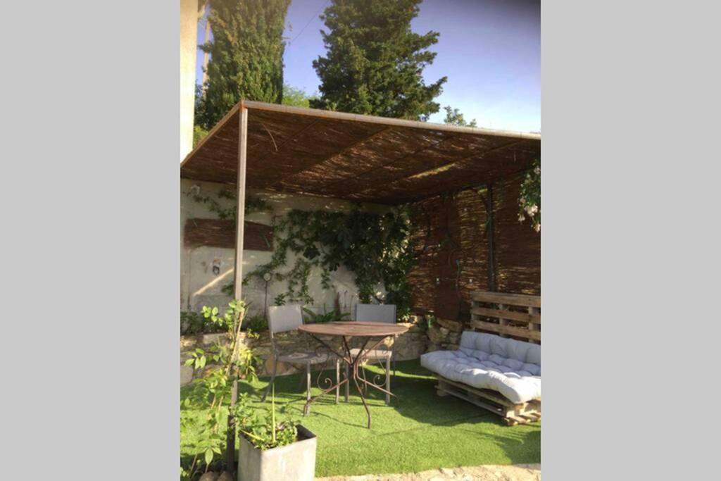 Maison «  les cyprès du paradis » : Forcalquier - Housity
