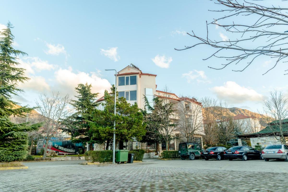 Hotel George - Housity